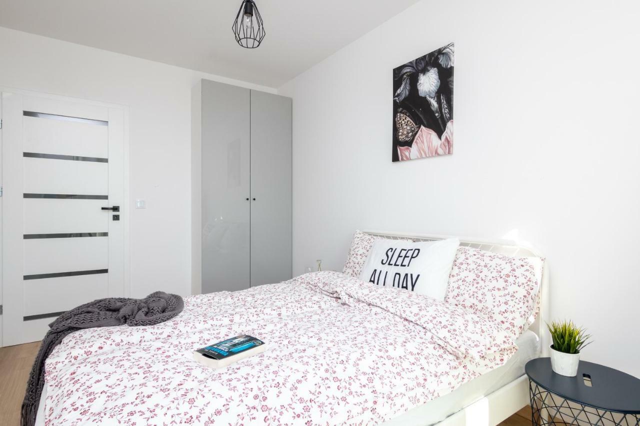 Apartamenty Ul. Marii Konopnickiej Красков Екстериор снимка